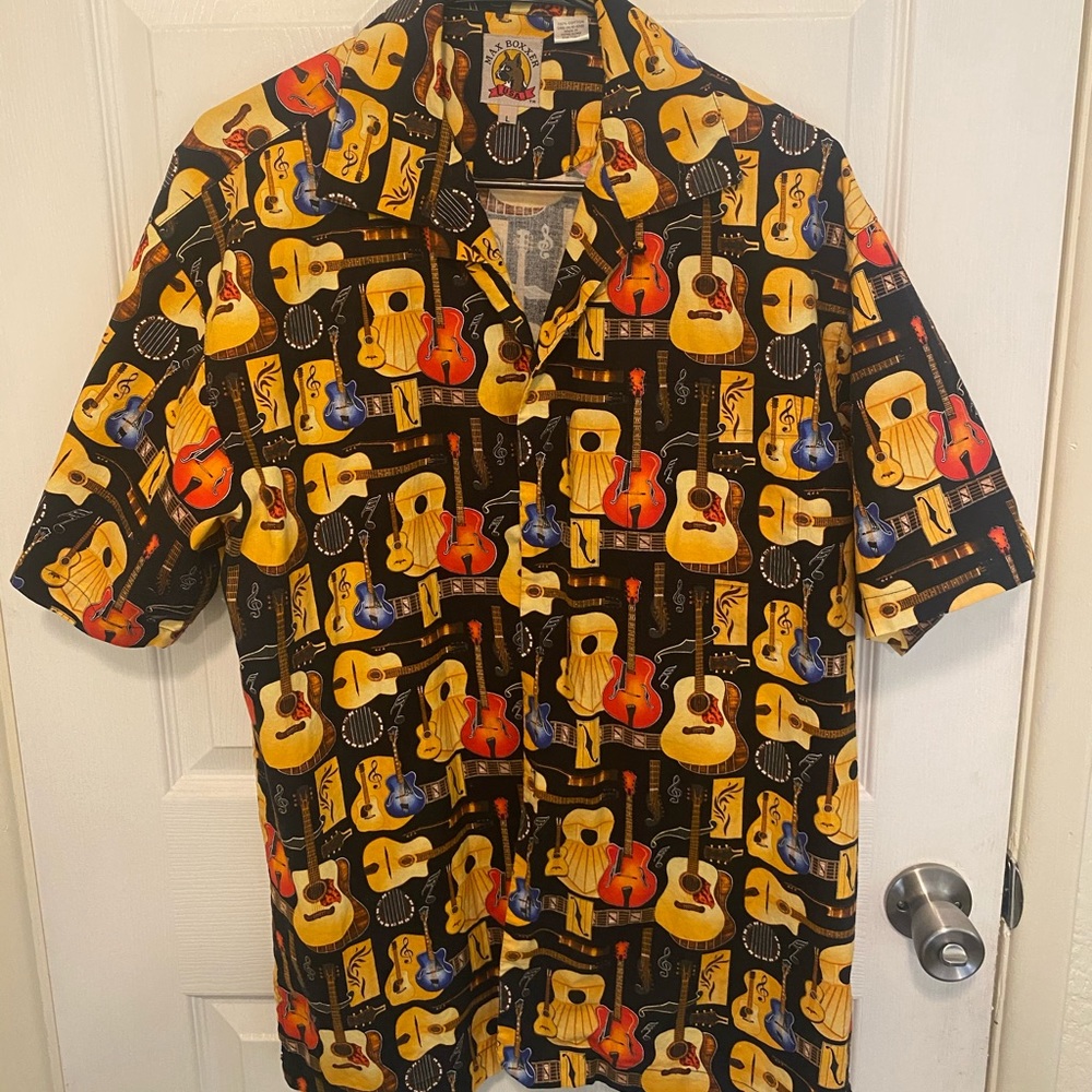 MAX BOXXER Guitar Graphics Hawaiian Button Up